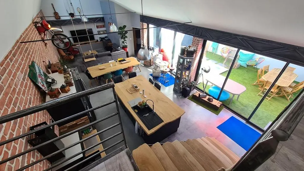 Le Loft Villa Riorges 0*,