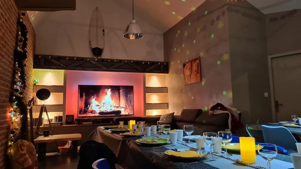 Le Loft Villa Riorges 0*,  France
